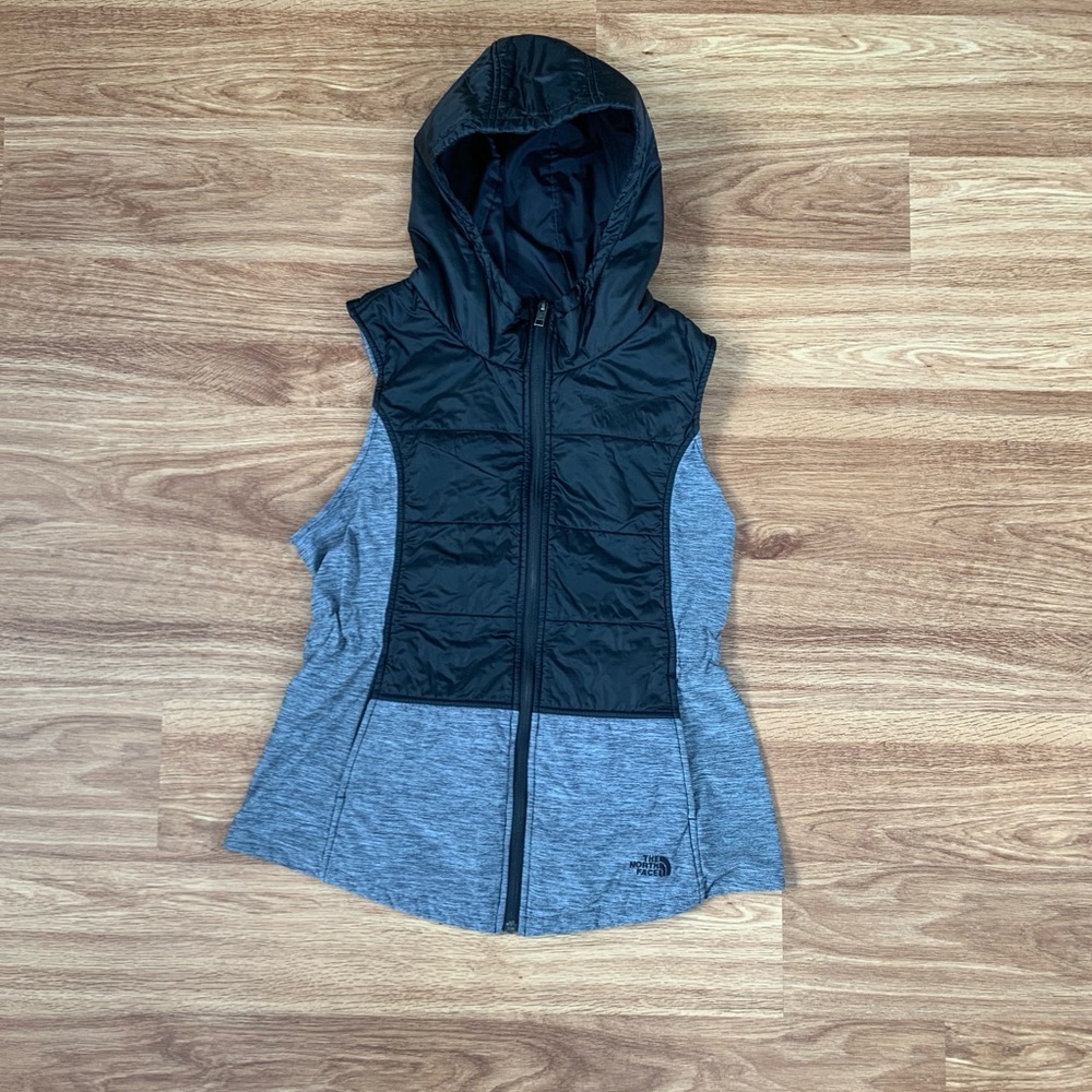North Face Pseudio Insulated Vest, size large